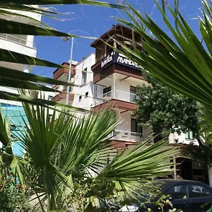mandalya-pansiyon.kusadasihotels.org/